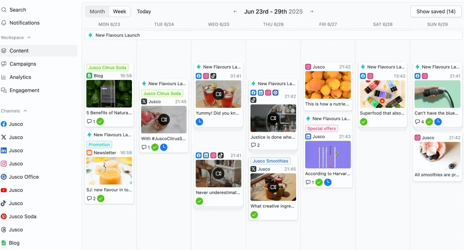 Calendário de conteúdo do Planable com posts em revisão